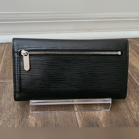 Louis Vuitton Eugenie Leather Wallet Full Inclusion - Picture 8 of 14